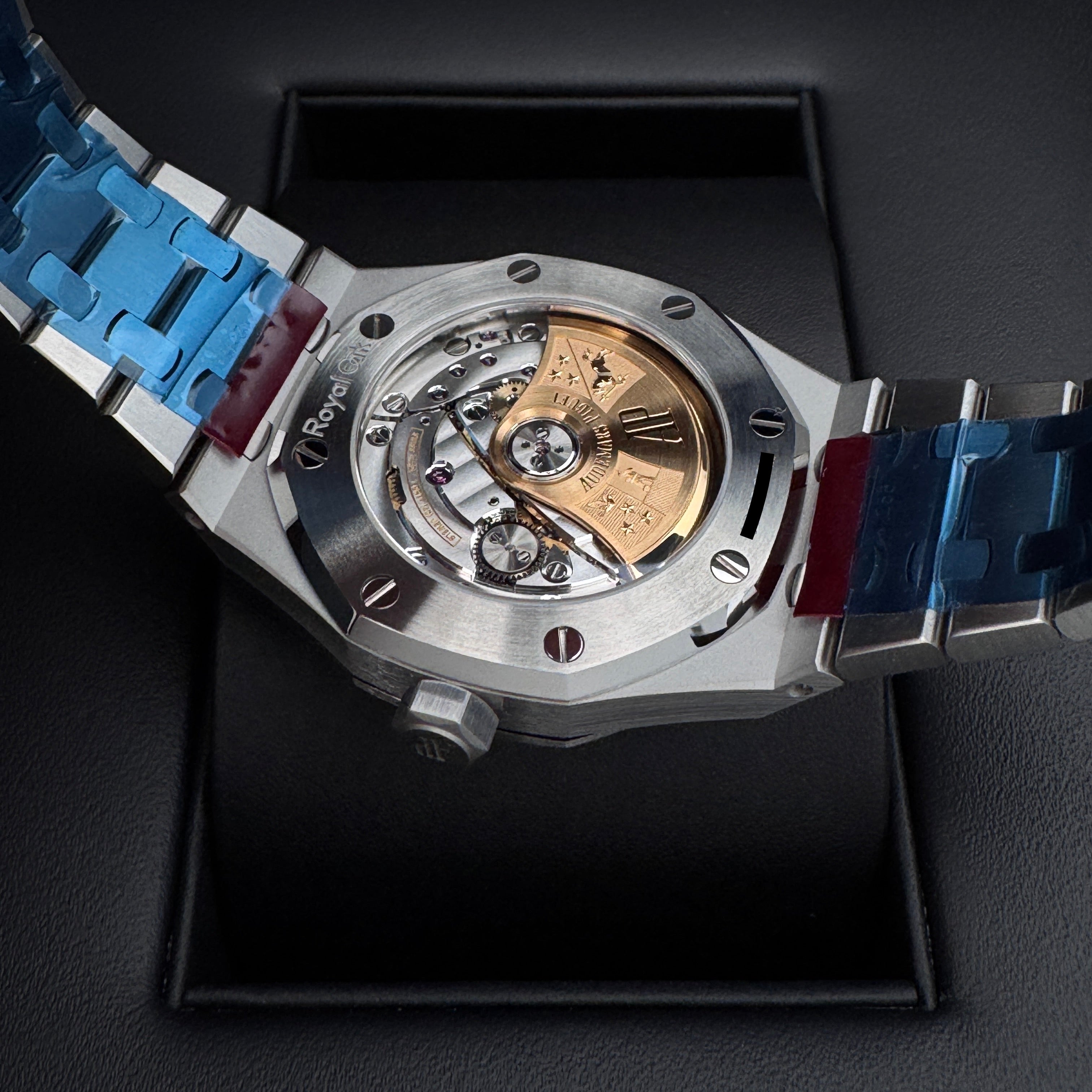 Audemars Piguet Royal Oak 37mm Stahl Blaues Zifferblatt