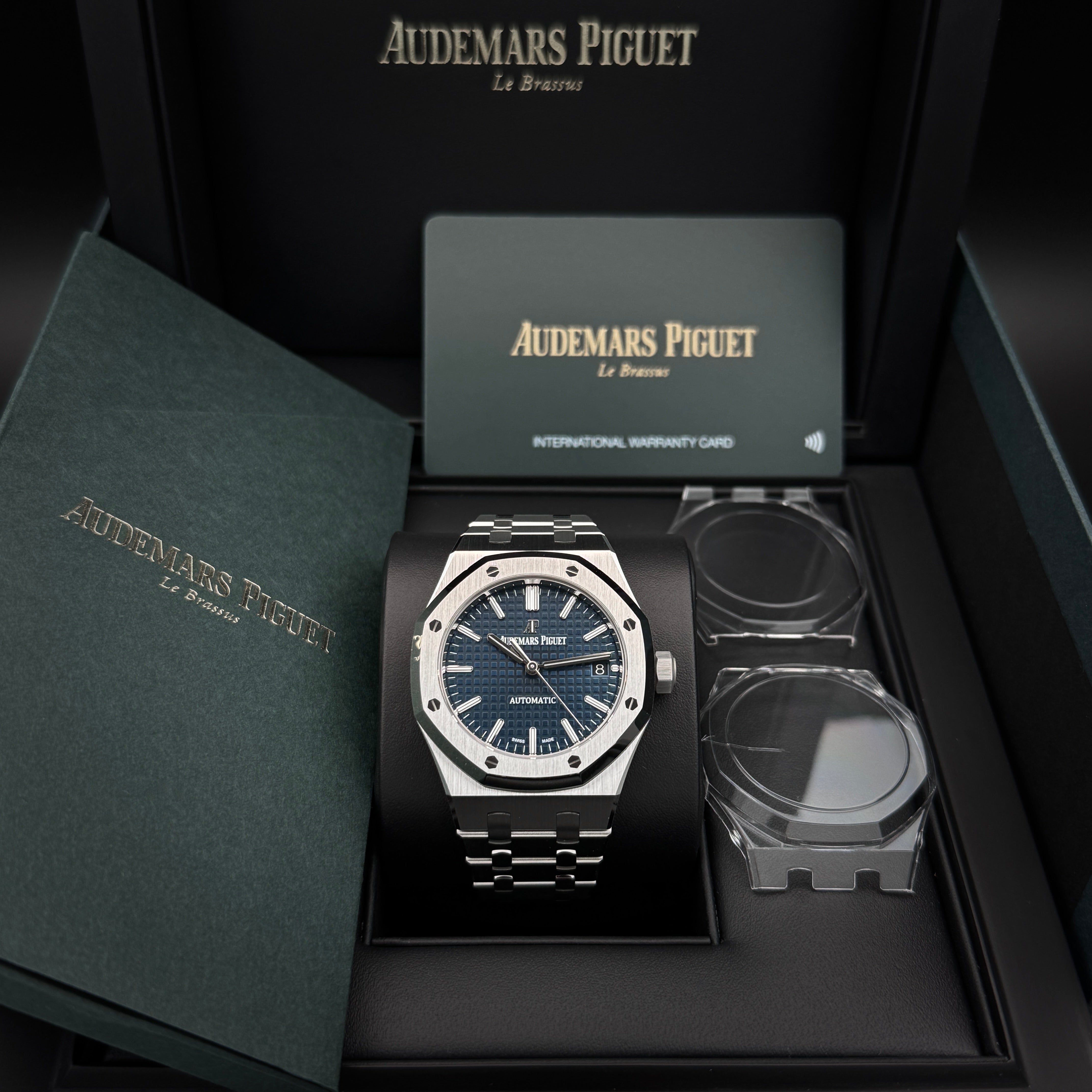 Audemars Piguet Royal Oak 37mm Stahl Blaues Zifferblatt