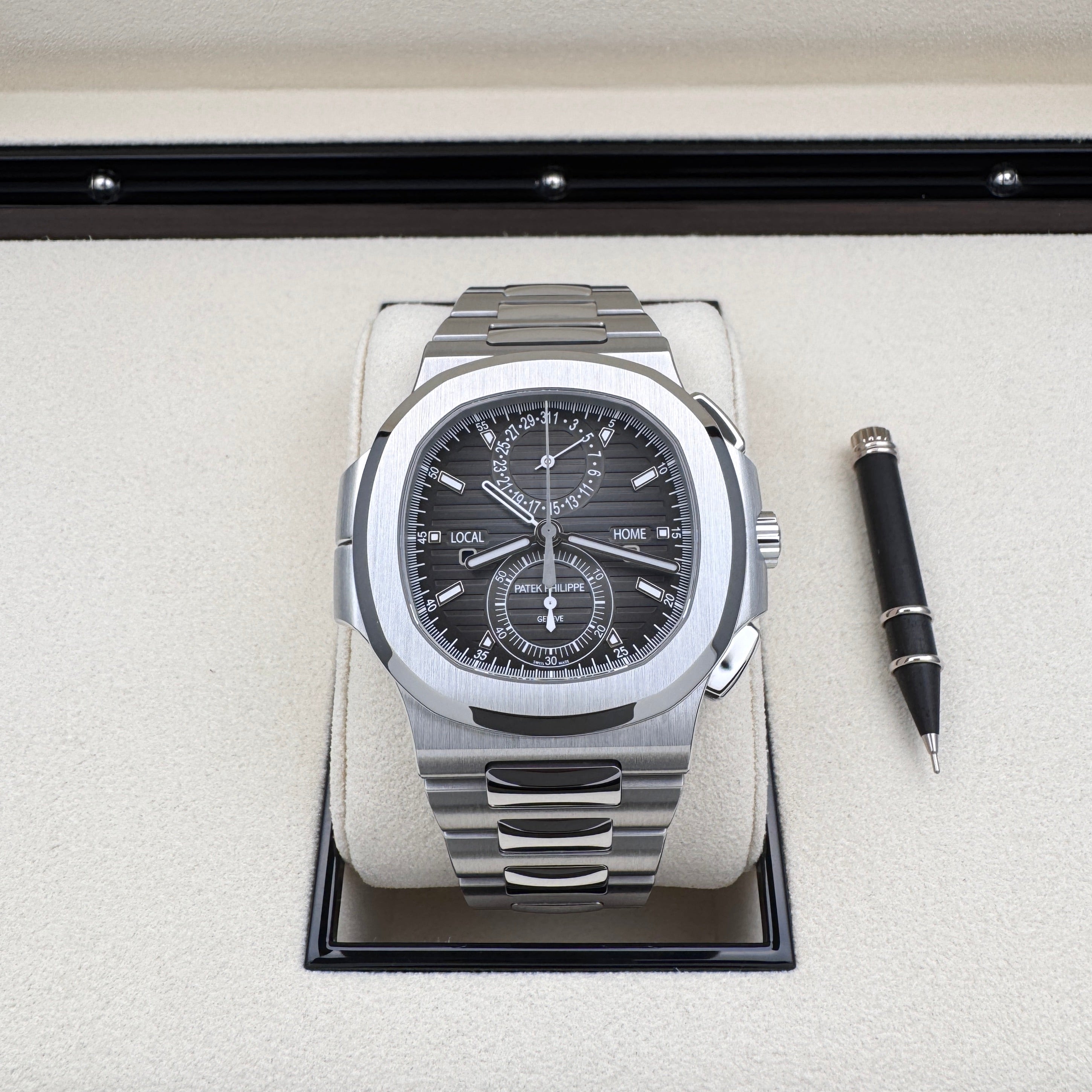 Patek Philippe Nautilus Chronograph Travel Time 40.5mm steel